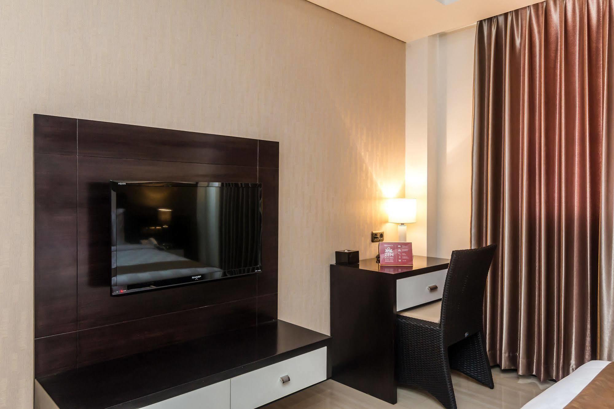 Zen Rooms Denpasar Marlboro Exterior foto